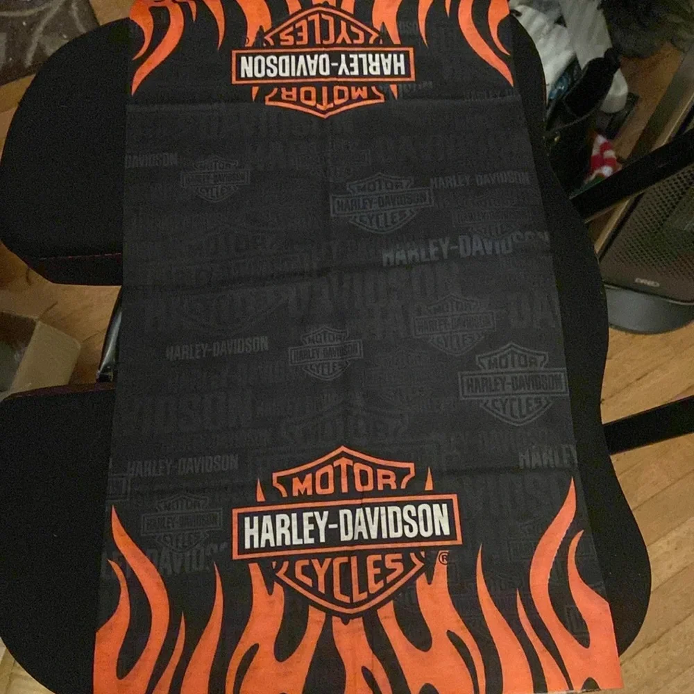 - - HD Multifunction Bandana - Picture 1 of 3